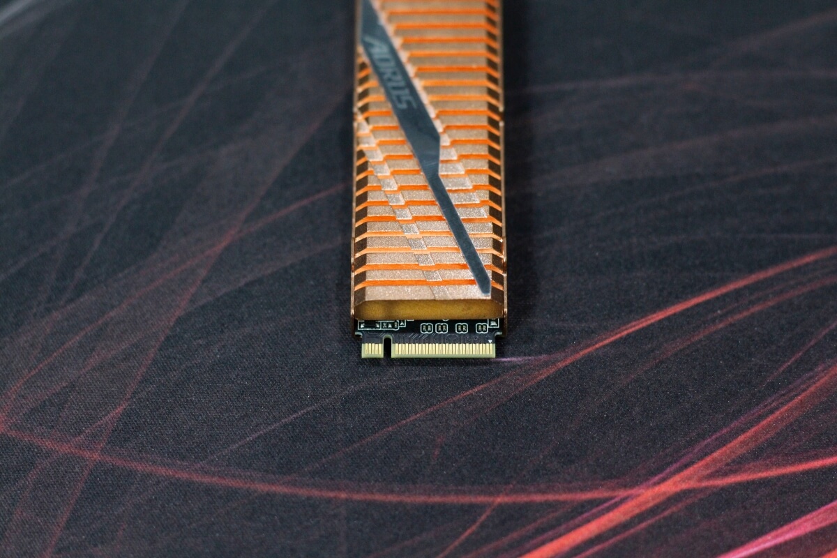 AORUS PCIe Gen4 2TB 16