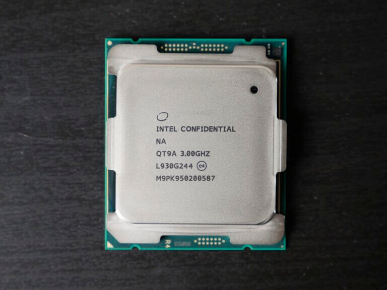 Intel core i9 10980xe. 10980xe процессор. Intel Xeon e5-2697 v2. Intel Core i9-10980xe extreme Edition подходит ли для игр. Системный блок-08cg7il.