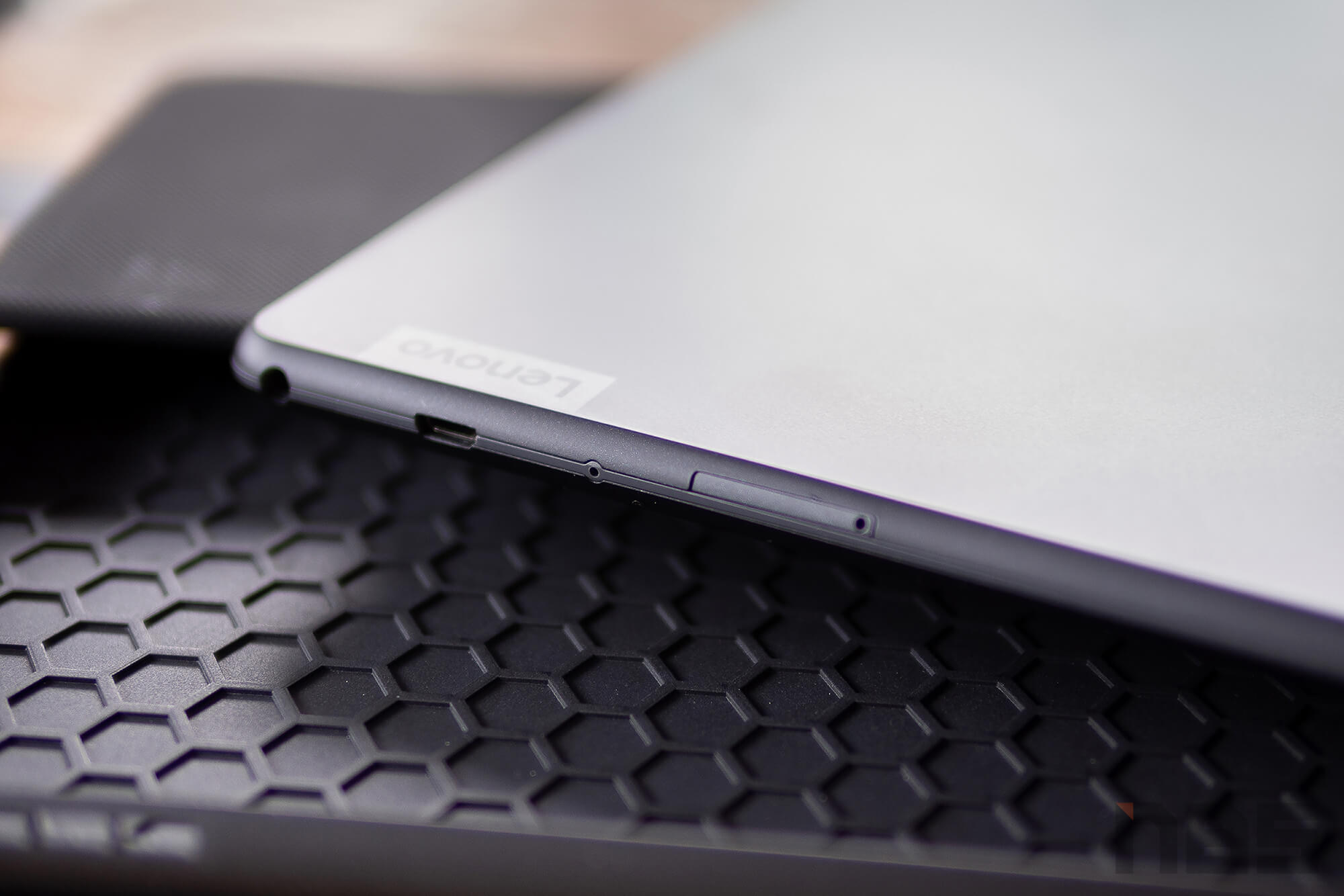 Review Lenovo Tab M10 REL FHD NotebookSPEC 9