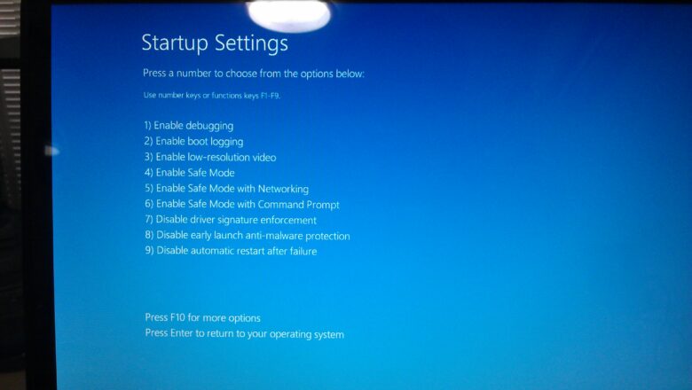 how to enter safe mode in windows 8 dell