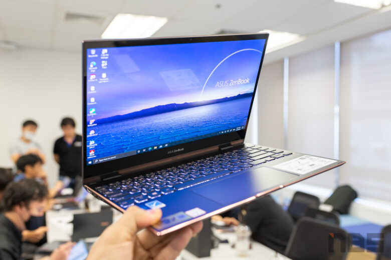 ASUS ZenBook Core i Gen 11 Preview 4