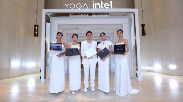 Lenovo New Yoga Launch 1