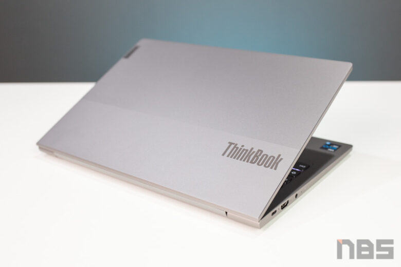 Lenovo ThinkPad 13s Core i Gen 11 Review 37