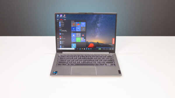 Lenovo ThinkPad 13s Core i Gen 11 top 1
