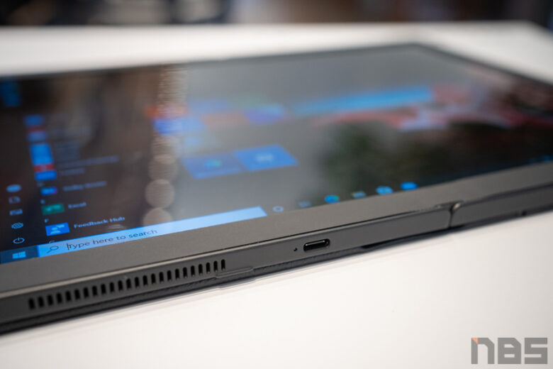Lenovo ThinkPad X1 Fold Review 35