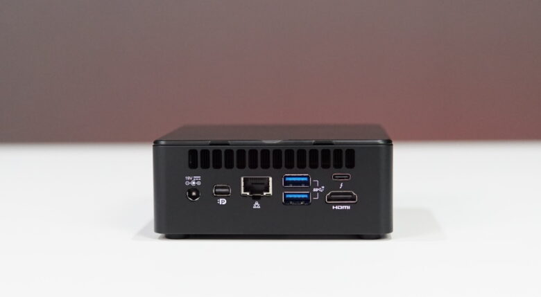 インテル NUC RNUC11PHKI7C000 11 Enthusiast Kit 1.2 Core I7 RTX