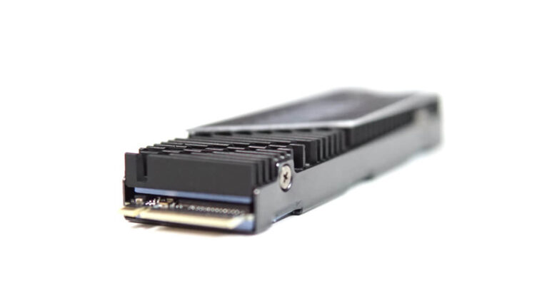 Gigabyte SSD P7000s 1TB 27