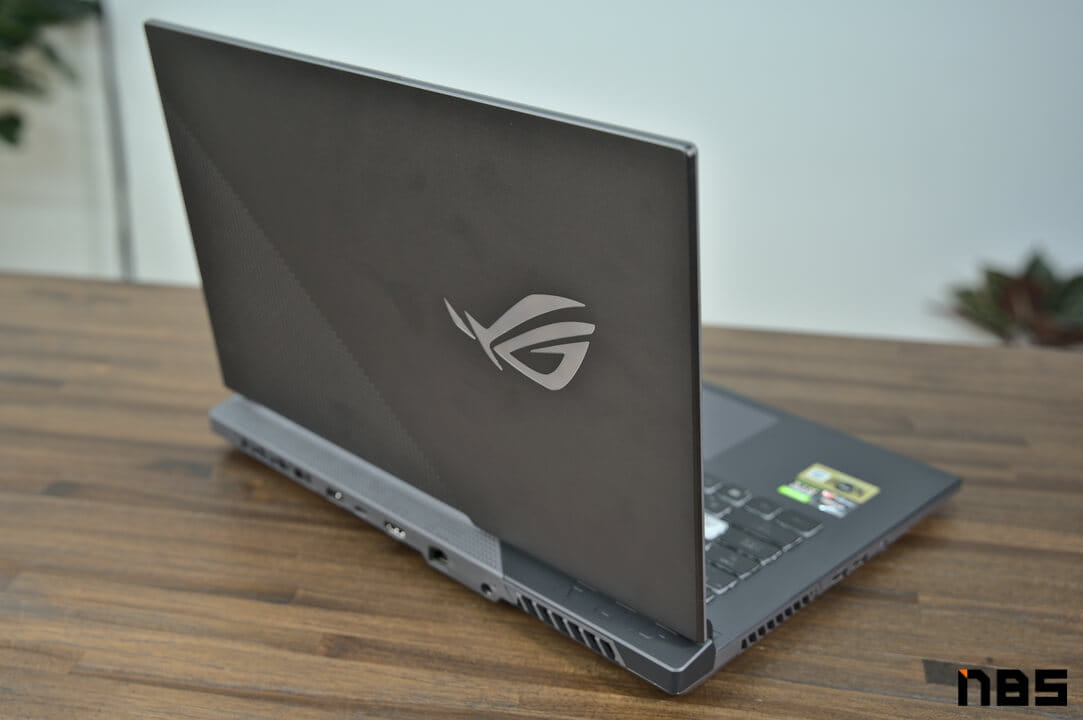 ASUS ROG Strix G15 DSC06349