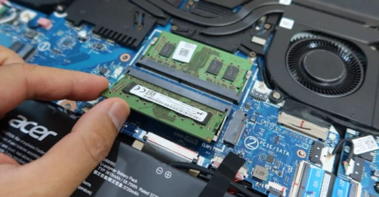 เพิ่มแรมโน๊ตบุ๊ค ไม่ต้องซื้อคอมใหม่ 2023 อัพเกรดง่ายทำเองได้