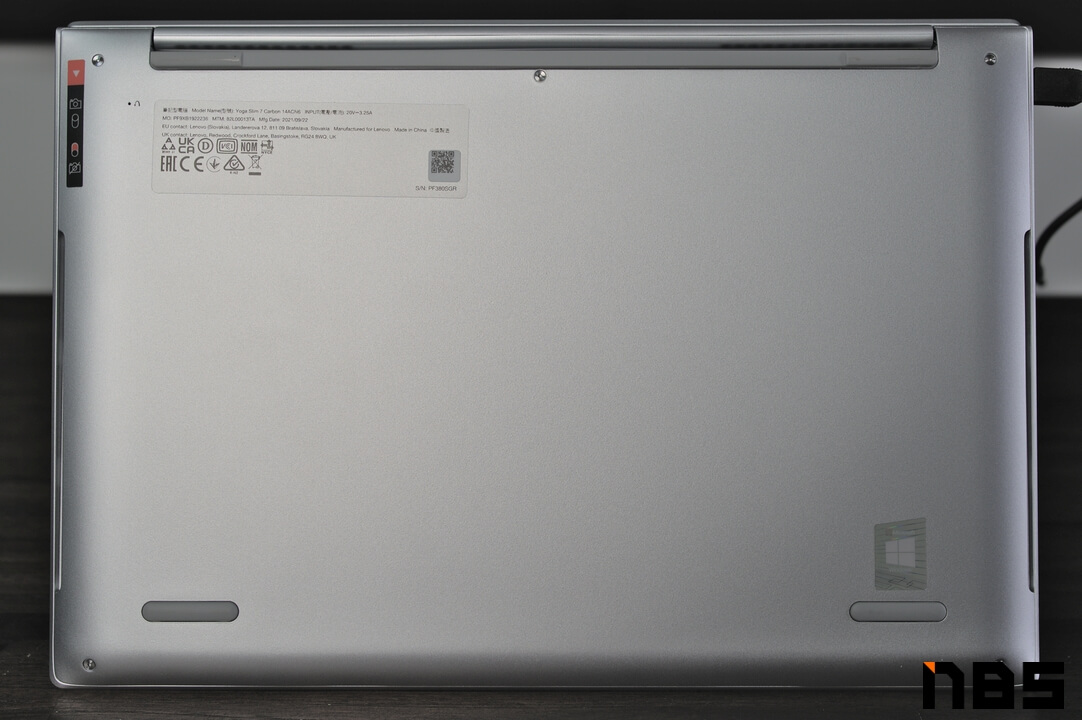 Lenovo Yoga Slim 7 Carbon DSC00160