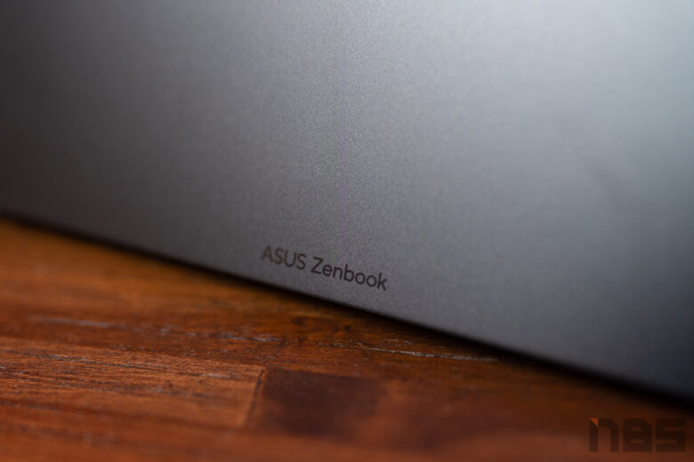 ASUS ZenBook 14 OLED Ryzen 2022 Review 45