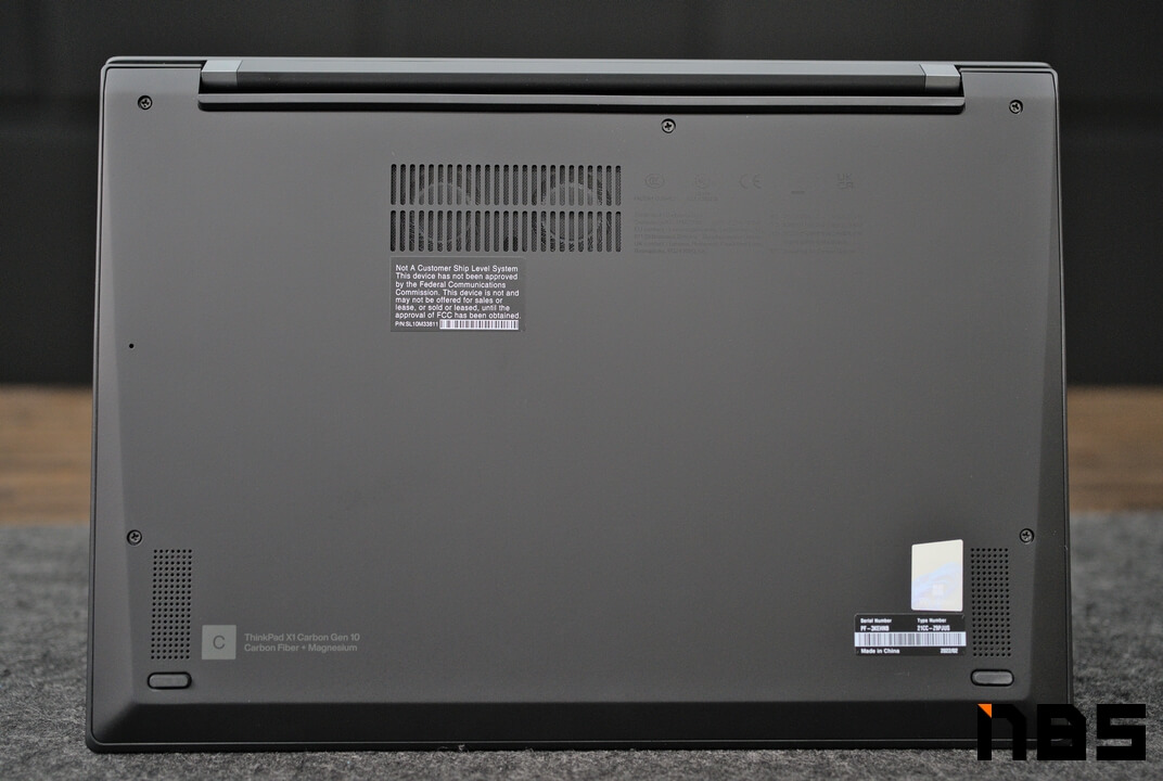 Lenovo ThinkPad X1 Carbon NYX02360 1