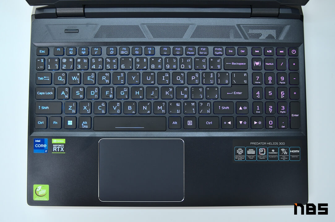 Acer Predator Helios 300 DSC09952