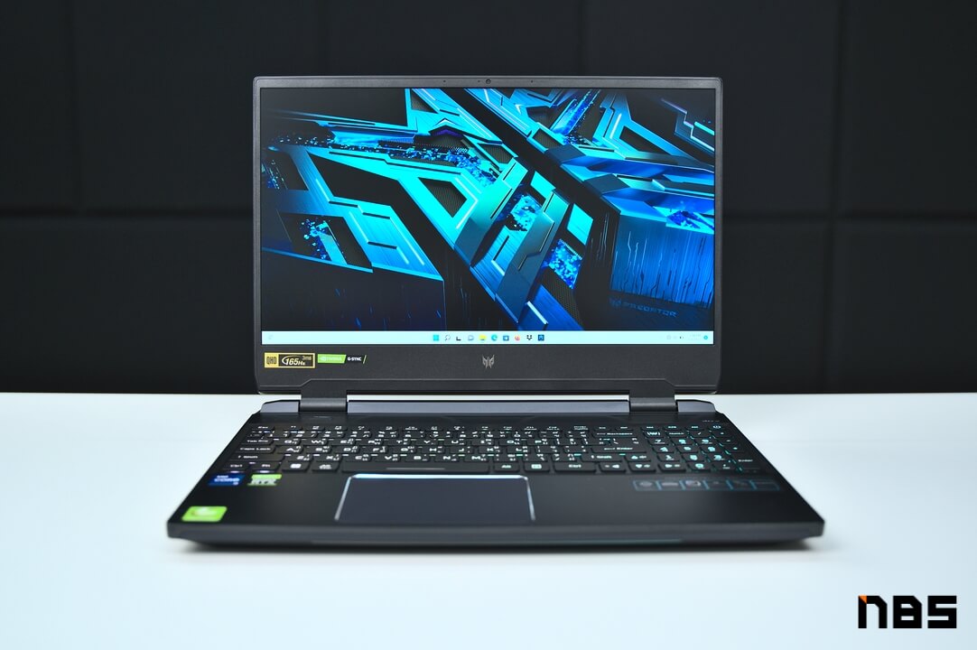 Acer Predator Helios 300 DSC09998