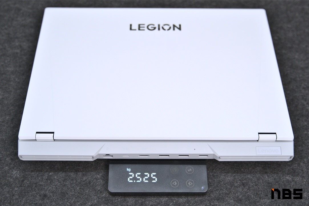 Lenovo Legion 5i Pro DSC01004