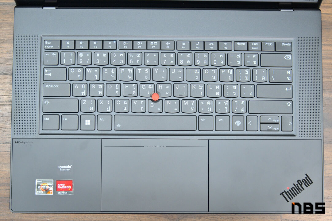 Lenovo ThinkPad Z16 DSC01155