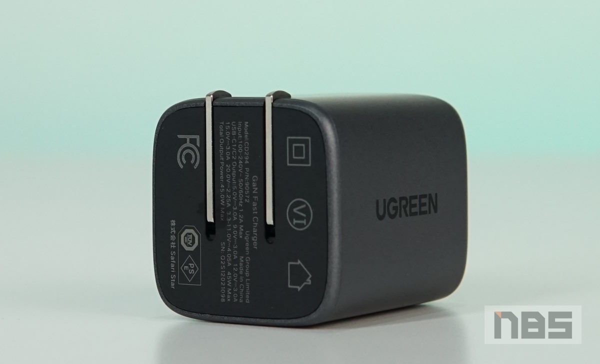 UGREEN Fast Charger 2023 17