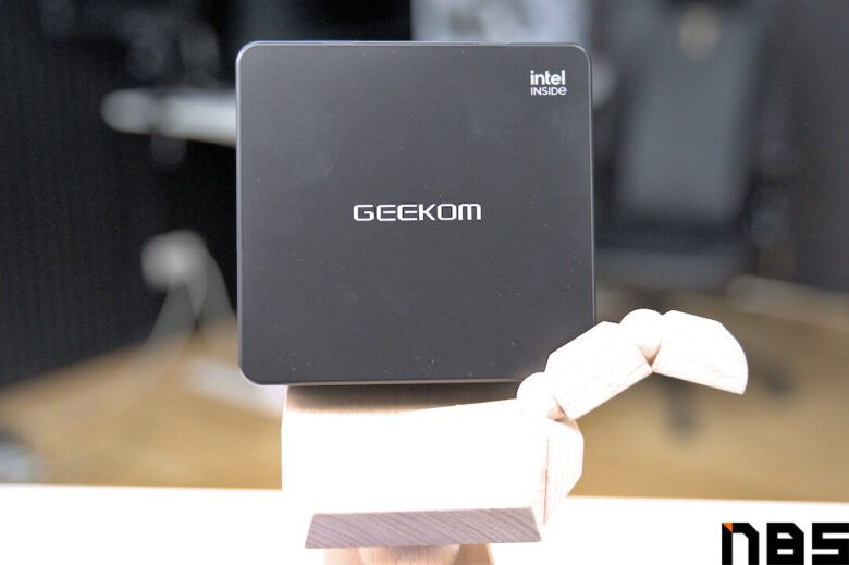 Geekom Mini IT8 SE