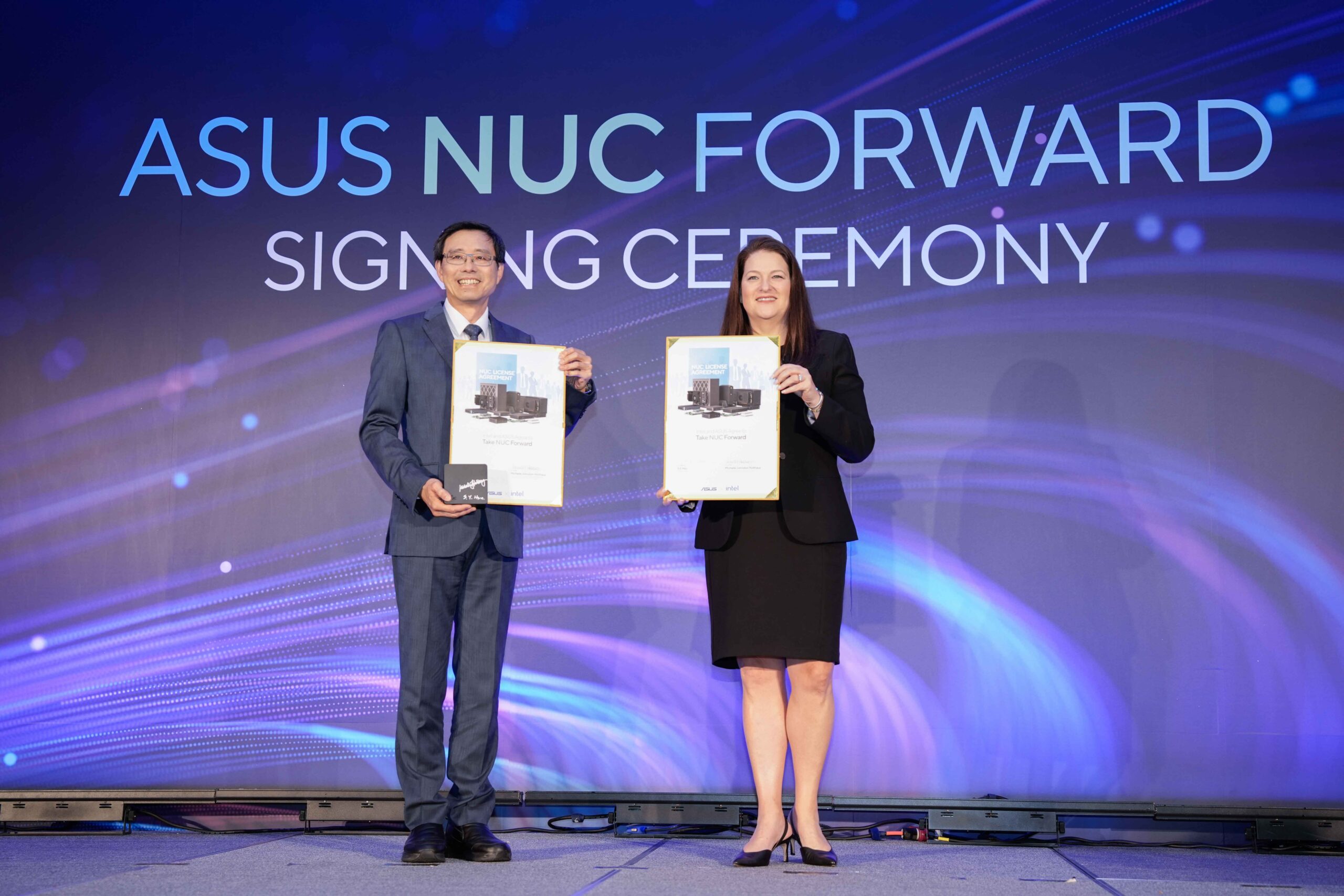 4. ASUS continuously endeavors to build long term business relationships by connecting and servicing its customers with the principle of co winning in mind. scaled