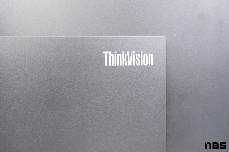 Lenovo ThinkVisionDSC09736 Medium