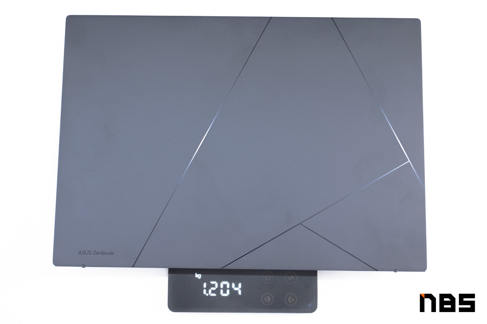 ASUS ZenBook 14 OLED UM3406H