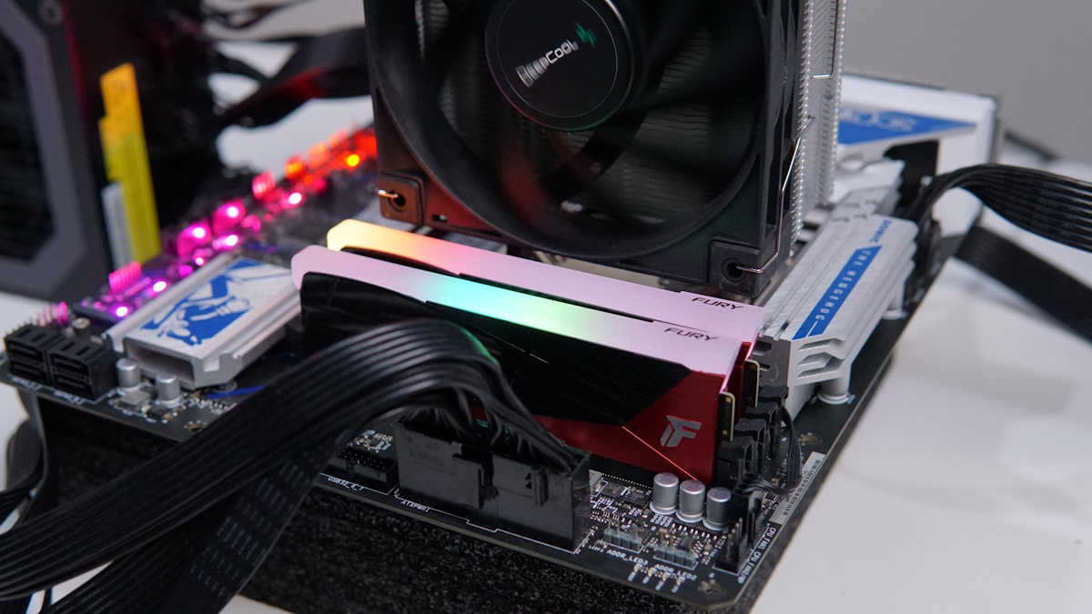 Kingston re rgb ddr5 8000 rgb 6