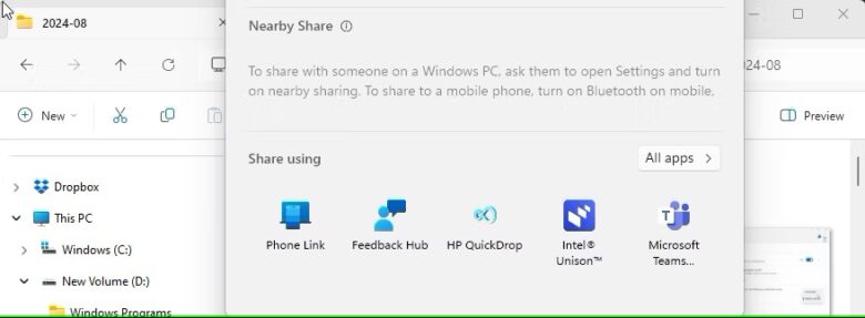 windows 11 share dialog with the phone link option hightlighted