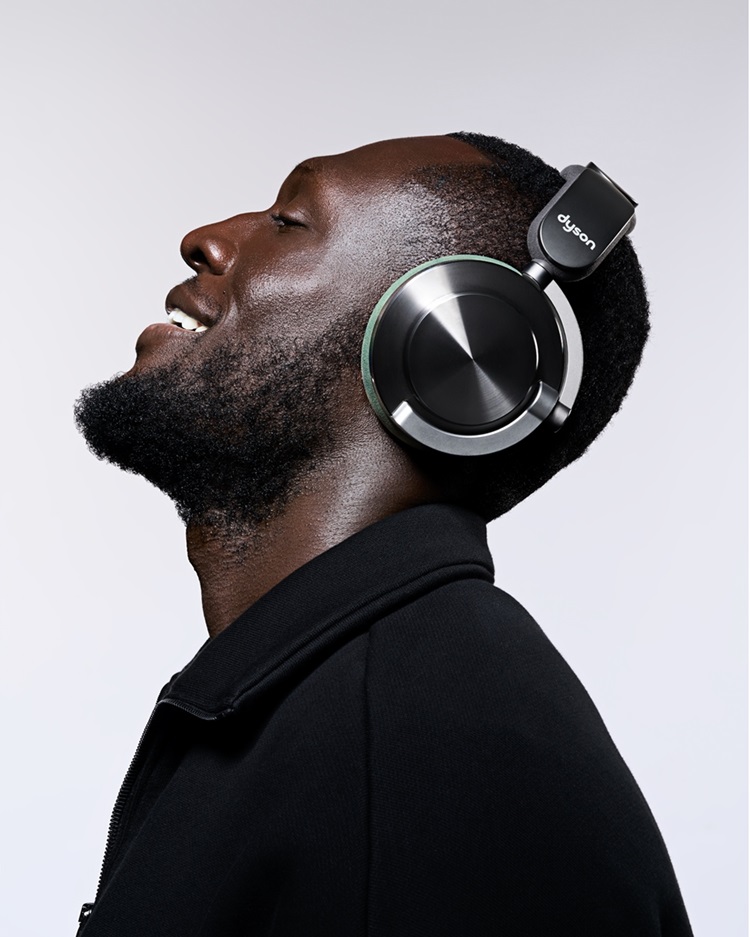 DYSON STORMZY SIDE PROFILE 4X5