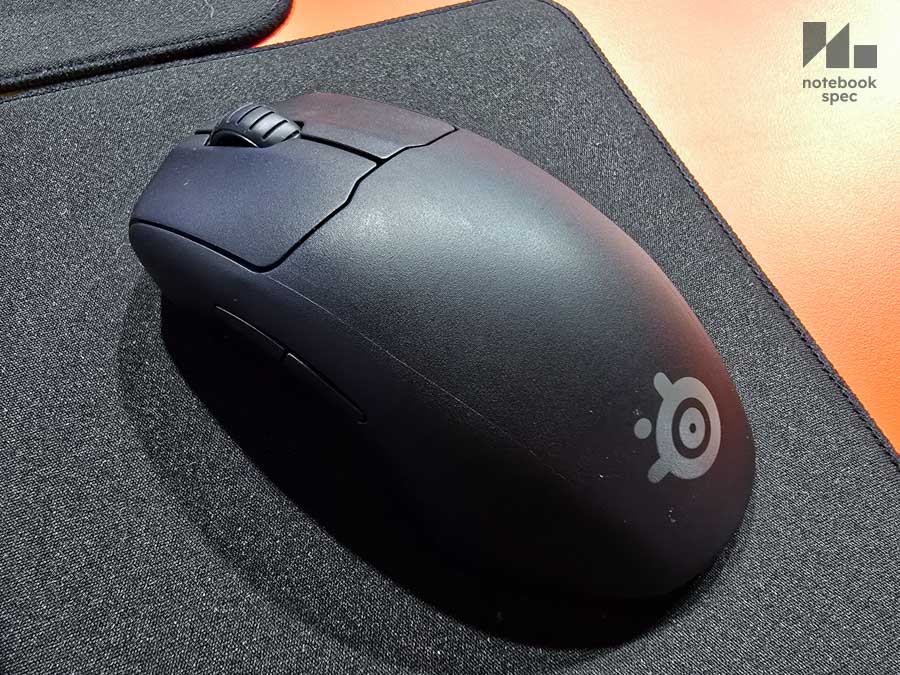 เมาส์เล่นเกมในงาน TGS