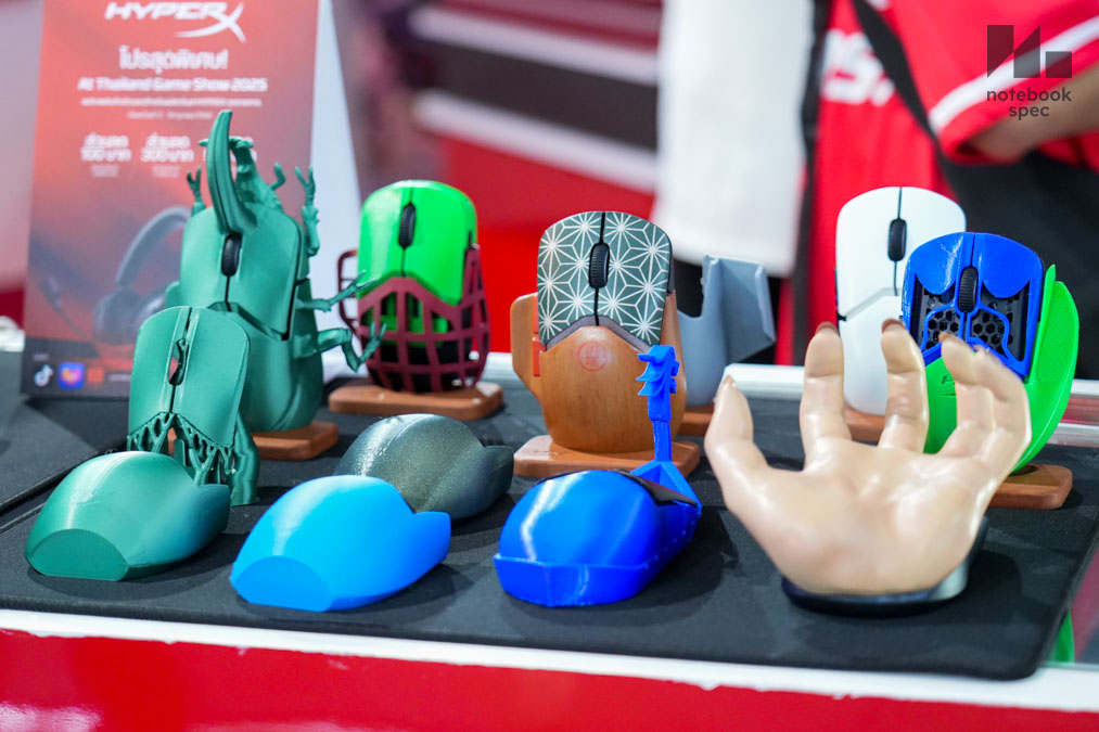 เมาส์เล่นเกมในงาน TGS