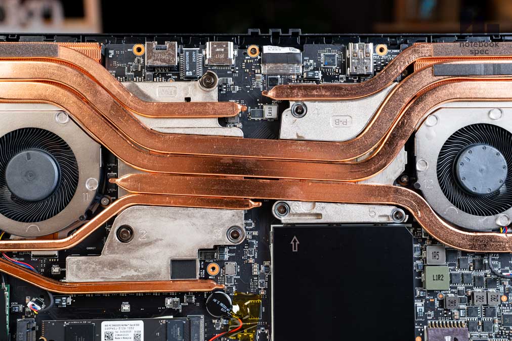 MSI Vector A16 HX 21