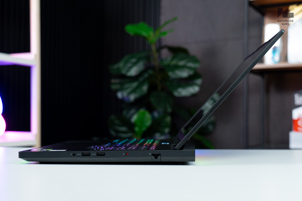 Lenovo Legion Pro 7 16IAX10H