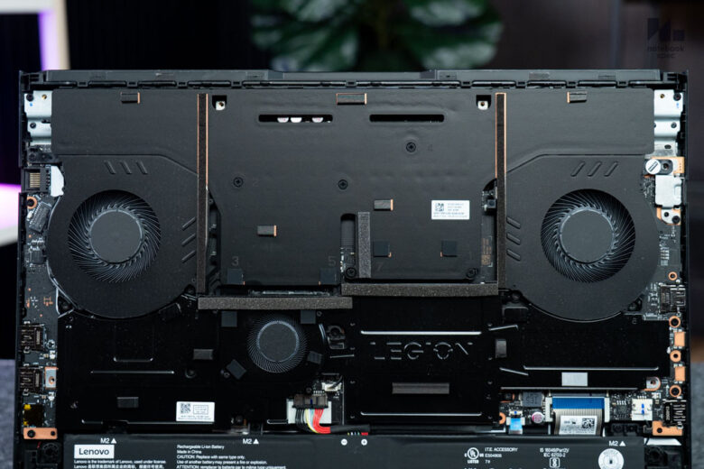 Lenovo Legion Pro 7 16IAX10H