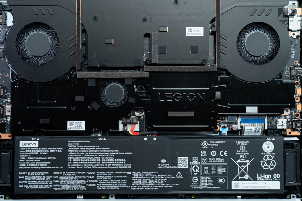 Lenovo Legion Pro 7 16IAX10H