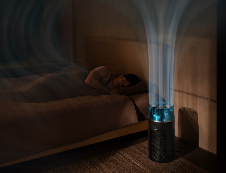 SP01 BLKNKTRTL 032 RGB InUse Bedroom AirflowBlue ManAsleep NightMode A1 MIX