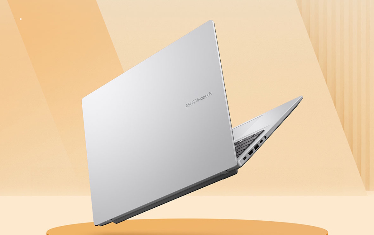 โน้ตบุ๊กทำงาน