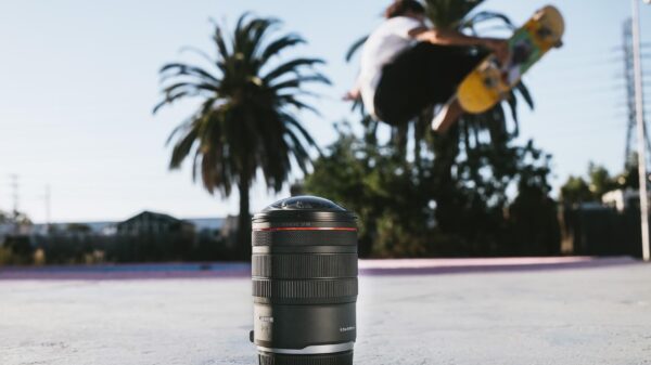 รูป แคนนอน RF7 14mm f 2.8 3.5L Fisheye STM 4