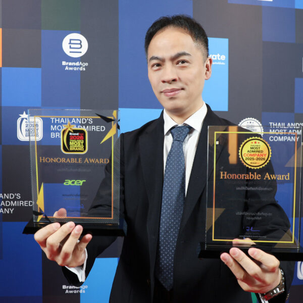 นายเจฟ ลี