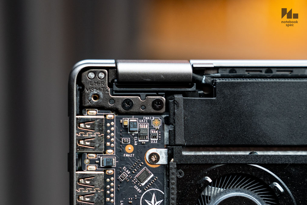 MSI Prestige 14 Flip AI Plus 64