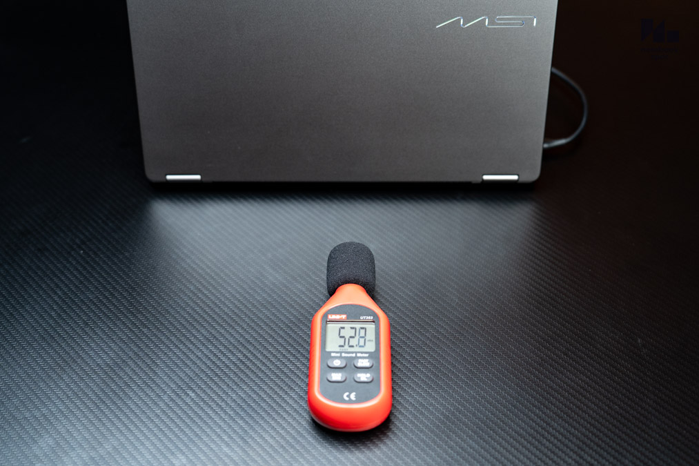 MSI Prestige 14 Flip AI Plus 77 1