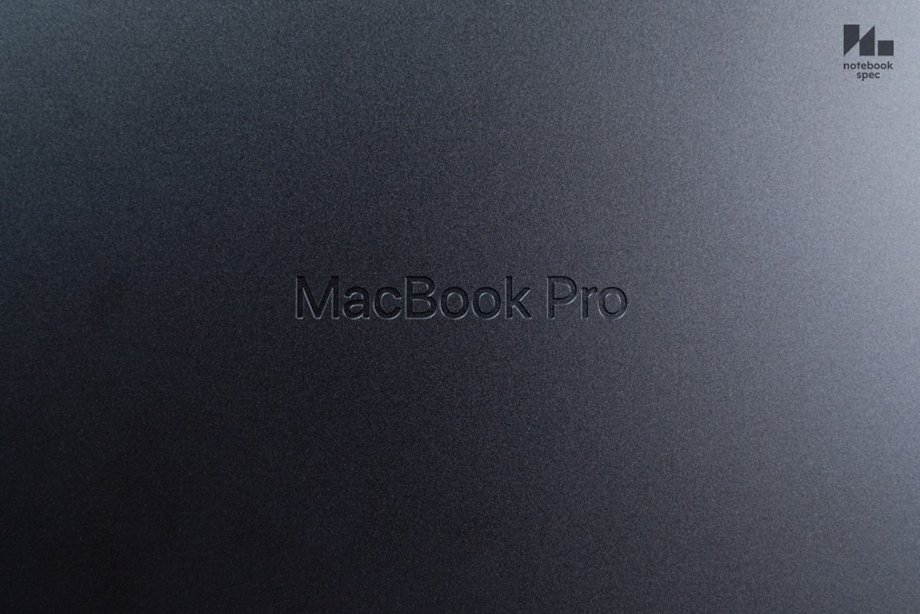 MacBook Pro M5 Pro 27