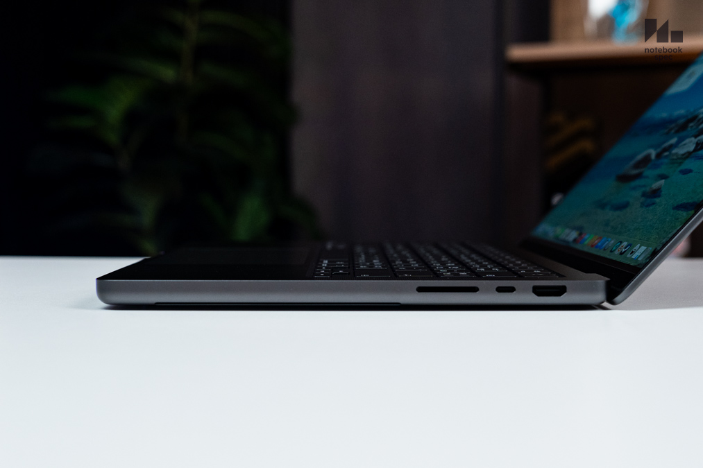 MacBook Pro M5 Pro 48