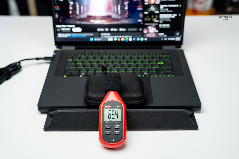 ROG Zephyrus DUO 100