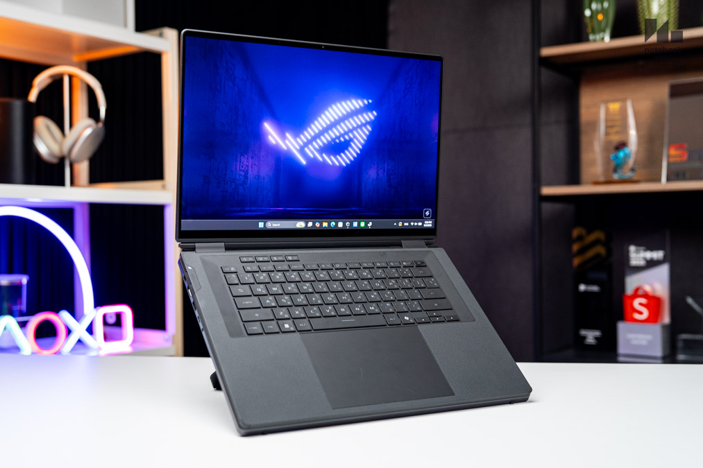 ASUS ROG Zephyrus Duo GX651