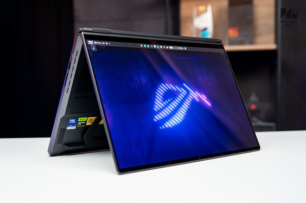 ASUS ROG Zephyrus Duo GX651