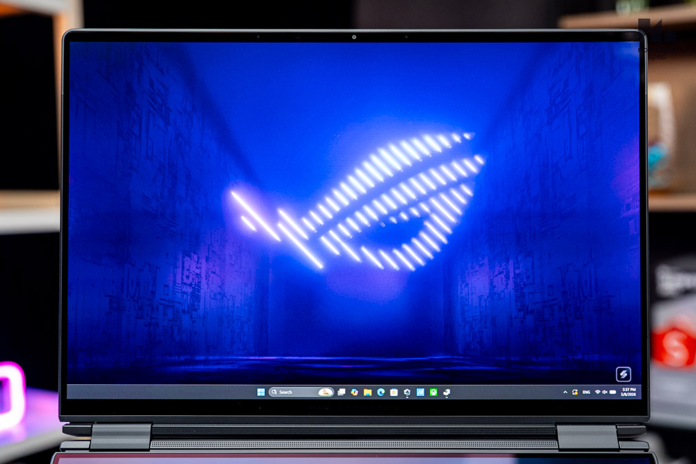 ASUS ROG Zephyrus Duo GX651