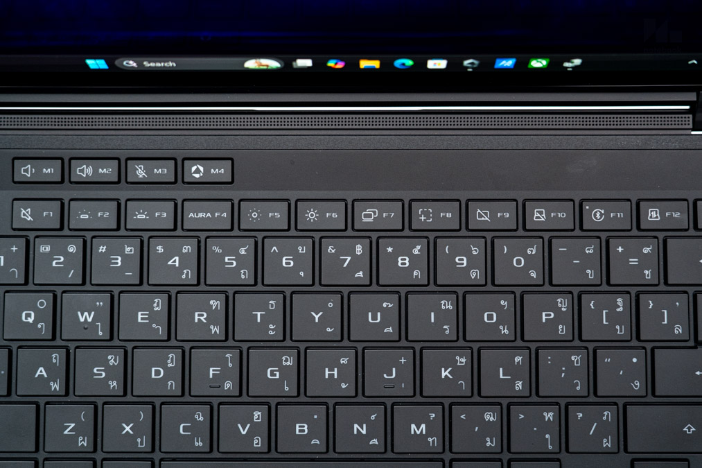 ASUS ROG Zephyrus Duo GX651