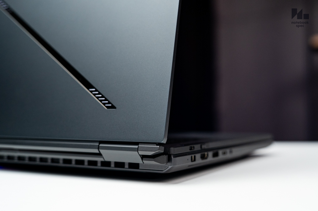 ROG Zephyrus DUO 6