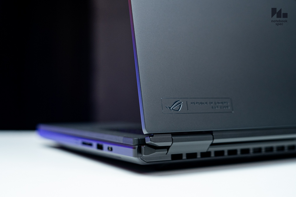 ROG Zephyrus DUO 7
