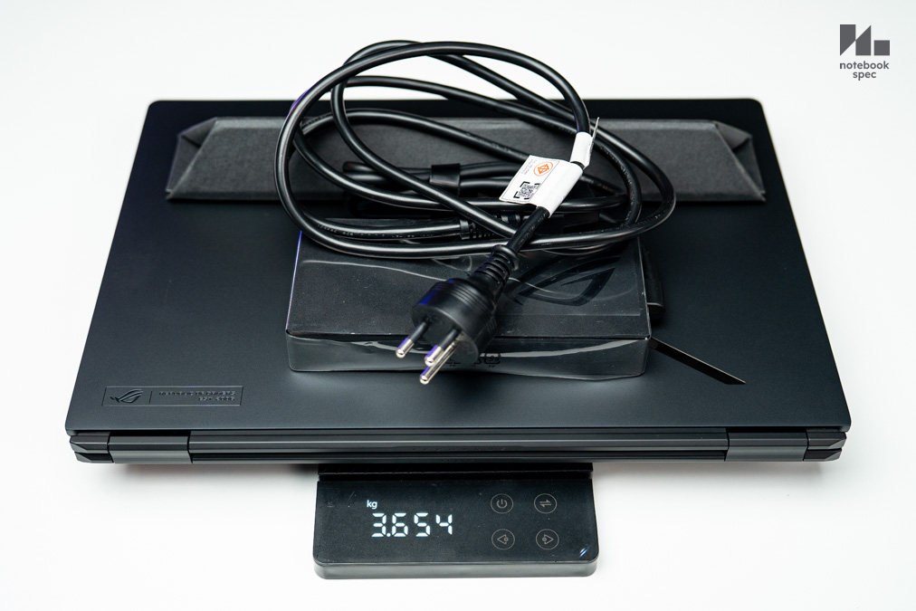 ROG Zephyrus DUO 87